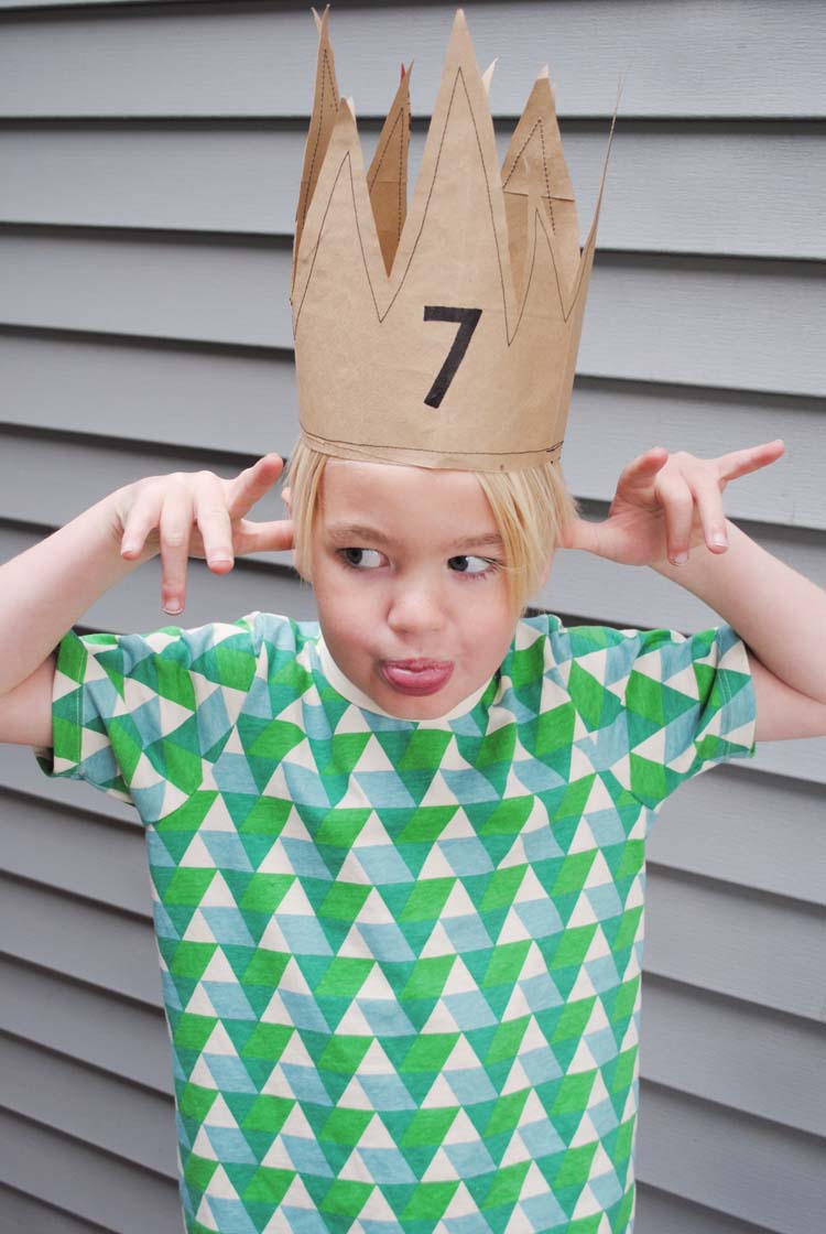MerMagAJpartyhat6