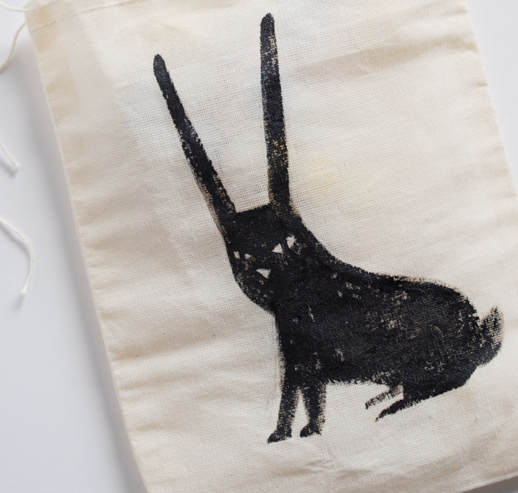 MerMagPaintedBunnyBag2