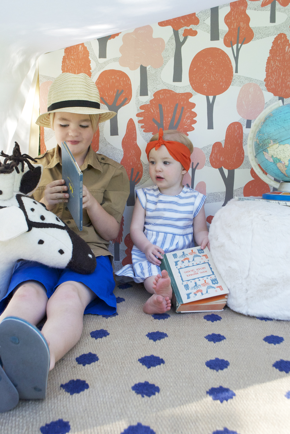 Mer Mag | Pottery Barn Book Nook