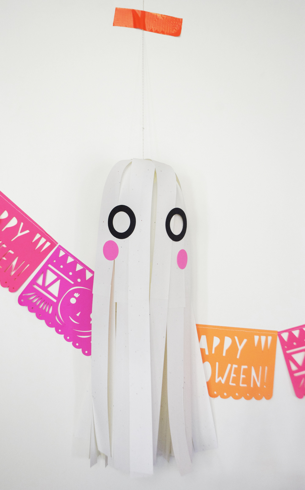 Paper Strip Hanging Ghost| Mer Mag + Astrobright Paper 
