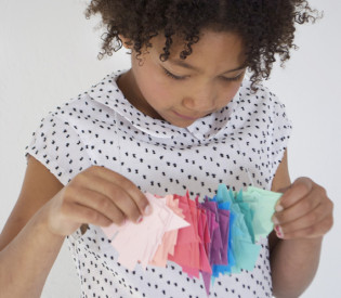 DIY Arsty Scrap Paper Necklace